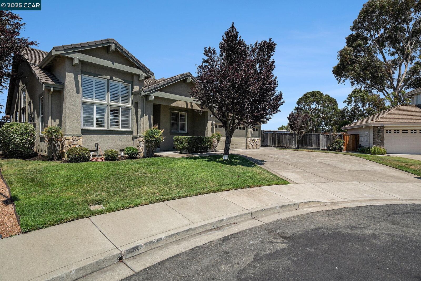 Property Photo: 121 St Nazaire Ct CA 94553