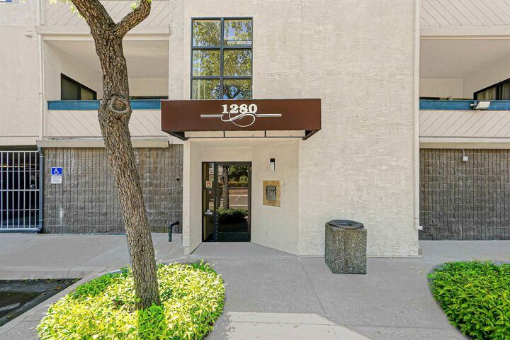 Property Photo: 1280 Stanhope Ln 343 CA 94545