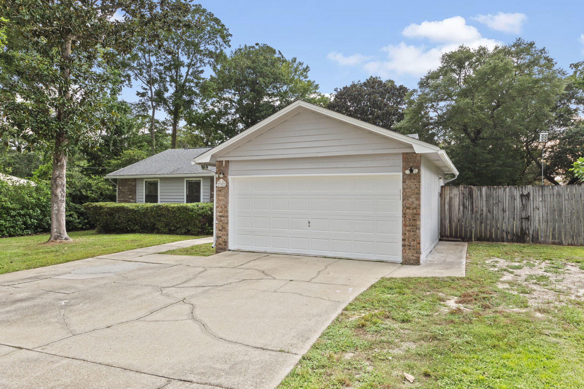 Property Photo: 702 Kumquat Avenue FL 32578