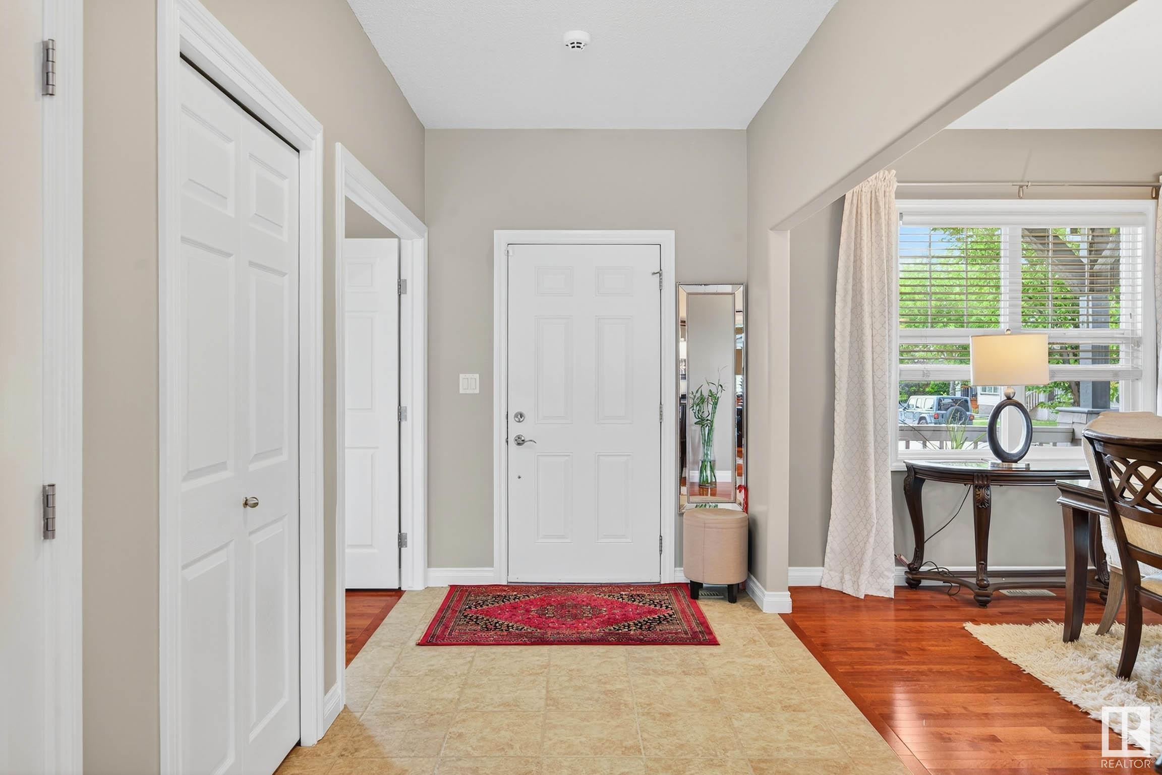Property Photo:  6112 Stinson Way NW  AB T6K 0K2 