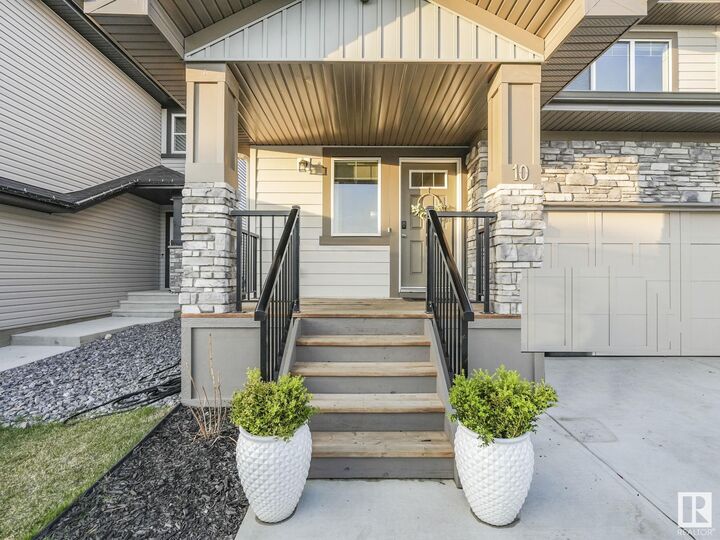 Property Photo:  10 Autumnwood Crescent  AB T7X 0J3 