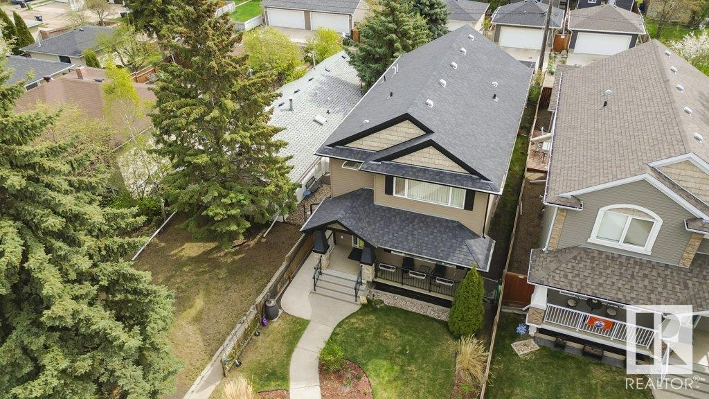 Property Photo:  10511 76 Street NW  AB T6A 3B2 