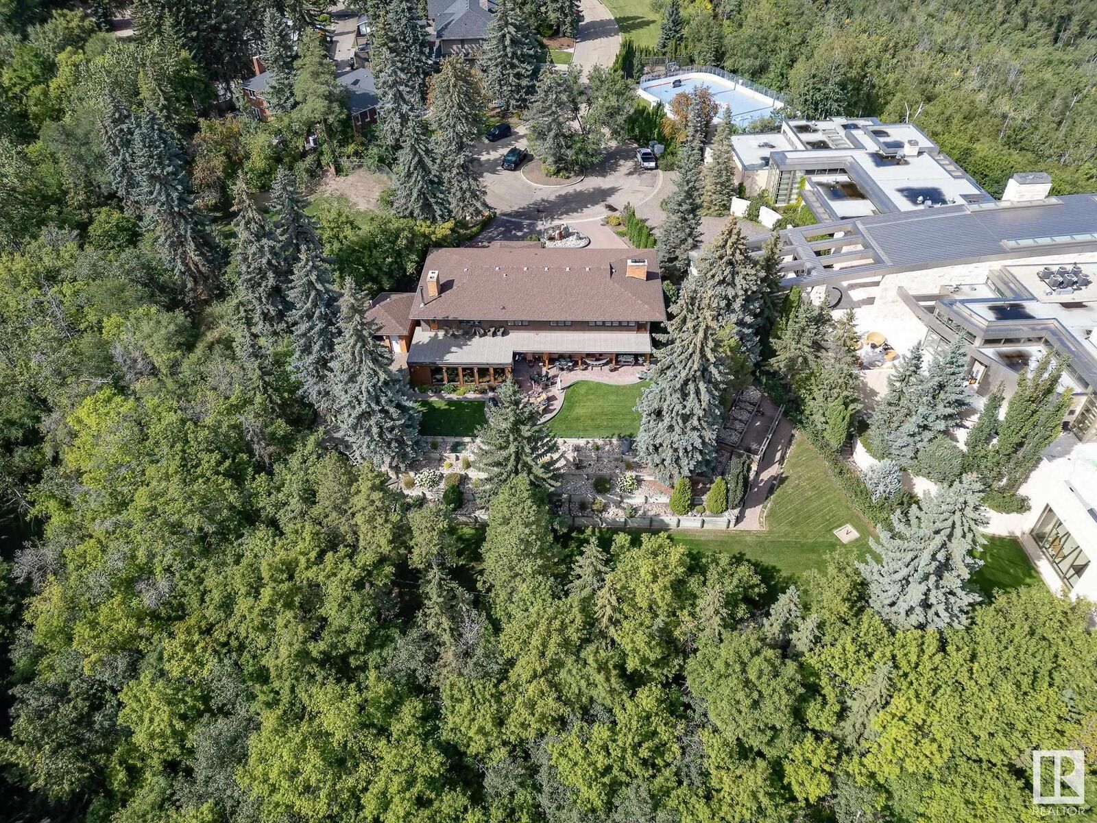 Photo de la propriété:  8 Valleyview Point(E) NW  AB T5R 5T4 