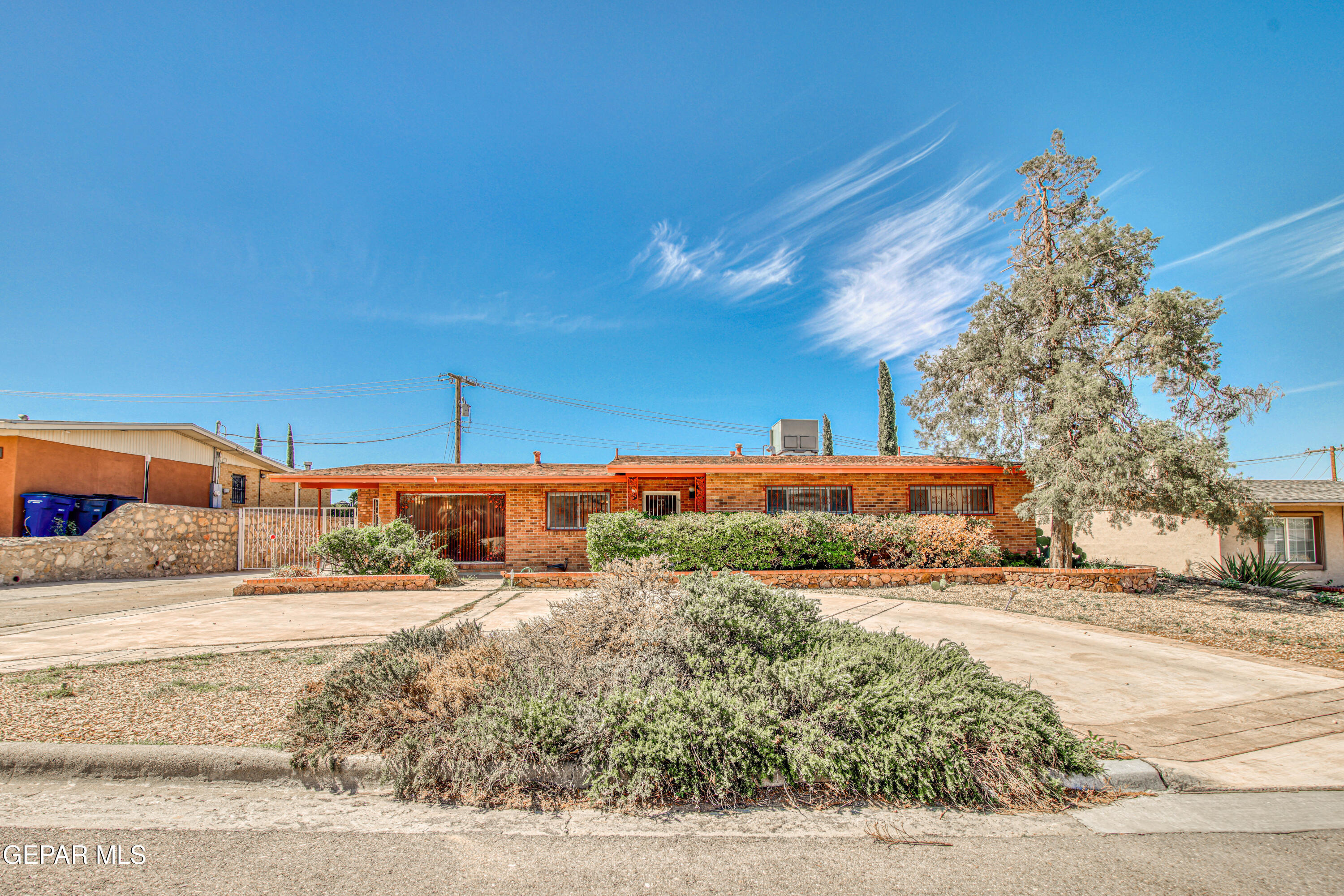 4301 Larchmont Drive  El Paso TX 79902 photo
