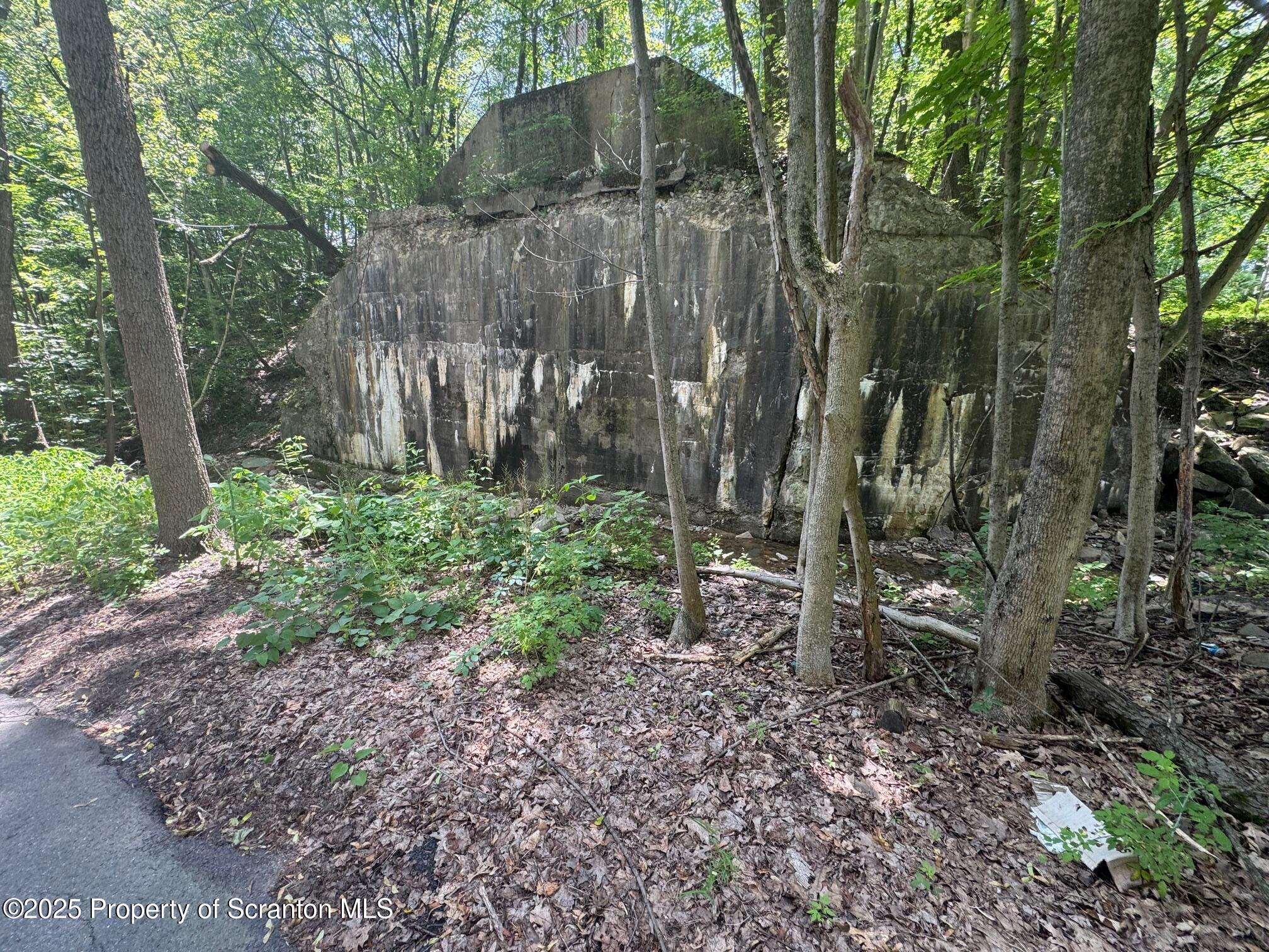Property Photo:  138 S Keyser Avenue  PA 18505 