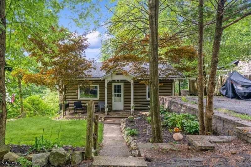 44 Grandview Ave  Hardyston Twp. NJ 07460 photo