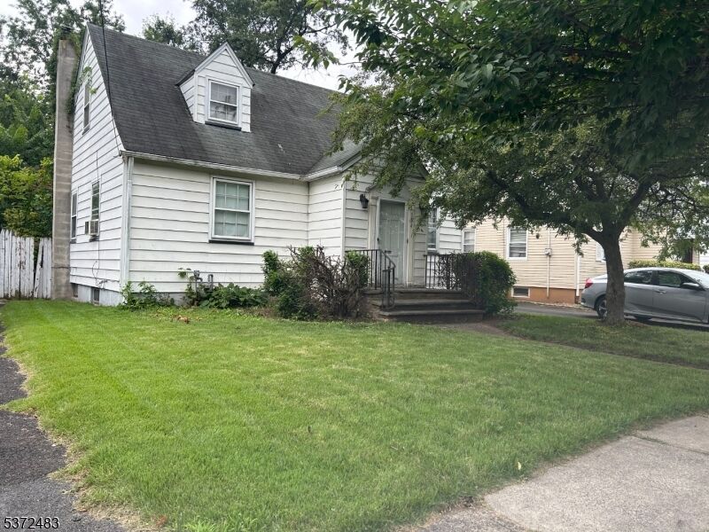 Property Photo:  584 Plymouth Rd  NJ 07205 
