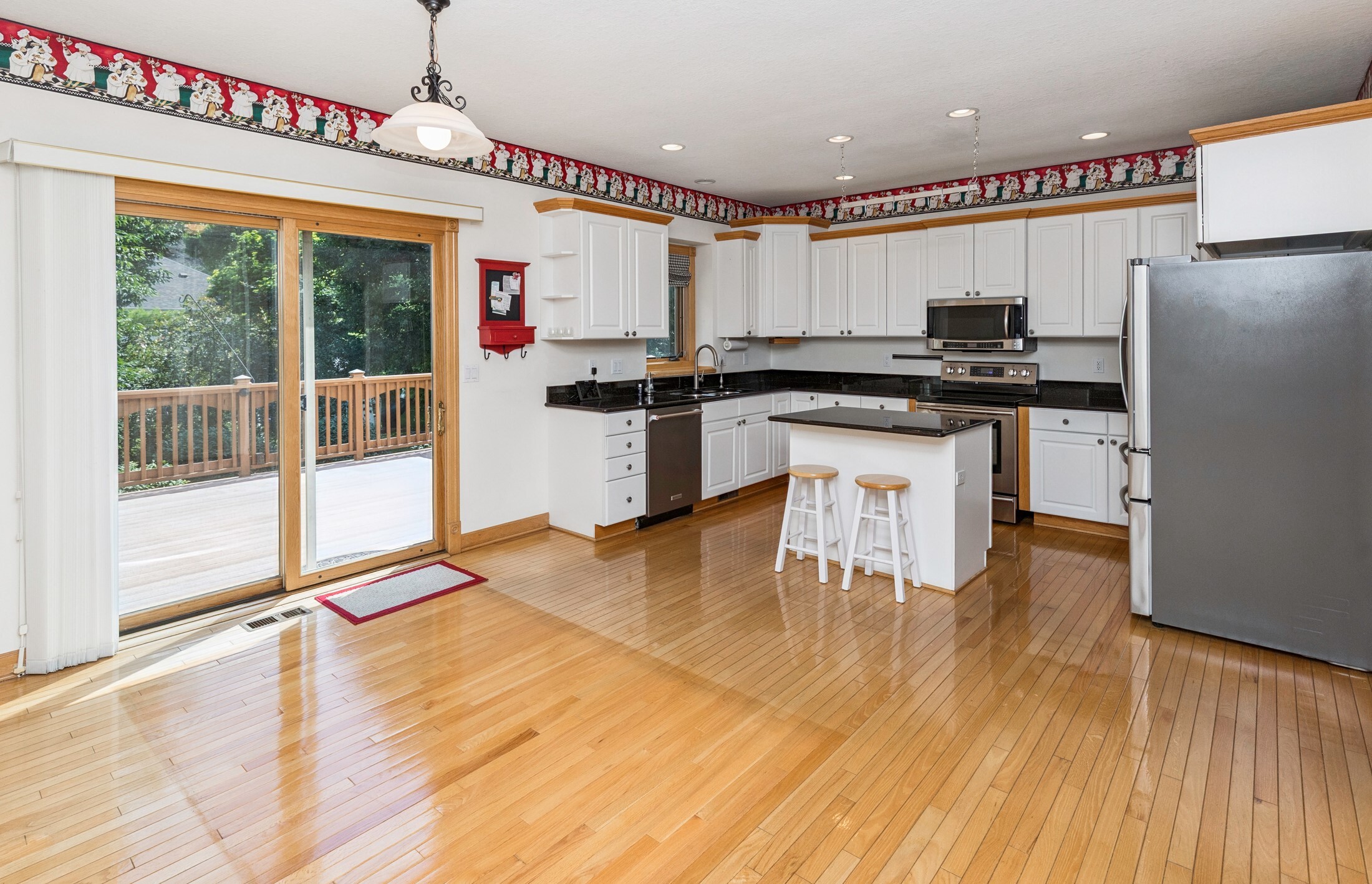 Property Photo: 14246 Elmcrest Court IA 50325
