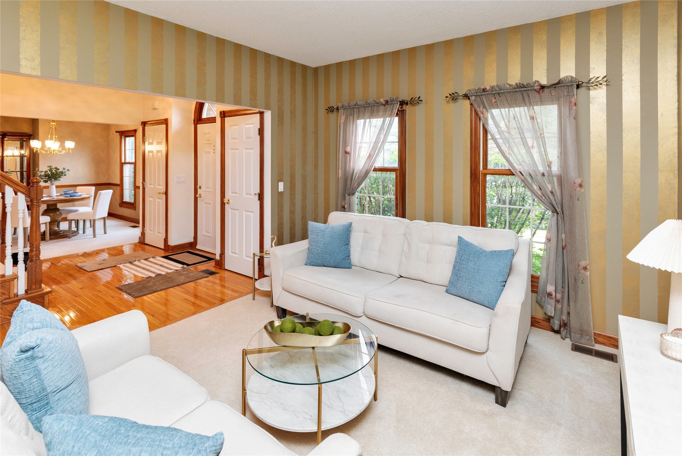 Property Photo: 14246 Elmcrest Court IA 50325