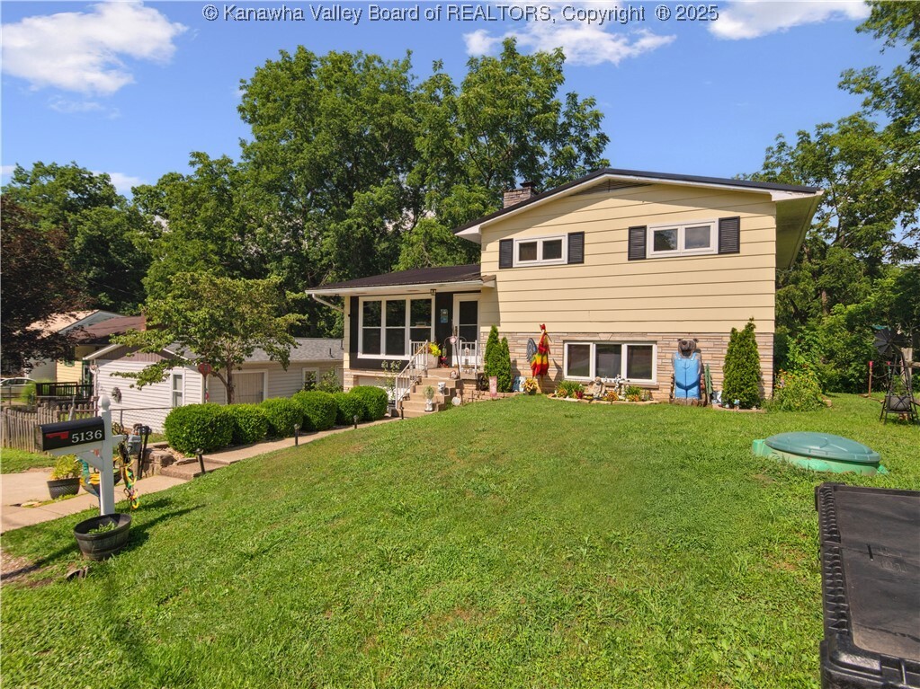 Property Photo: 5136 Lone Pine Lane WV 25313