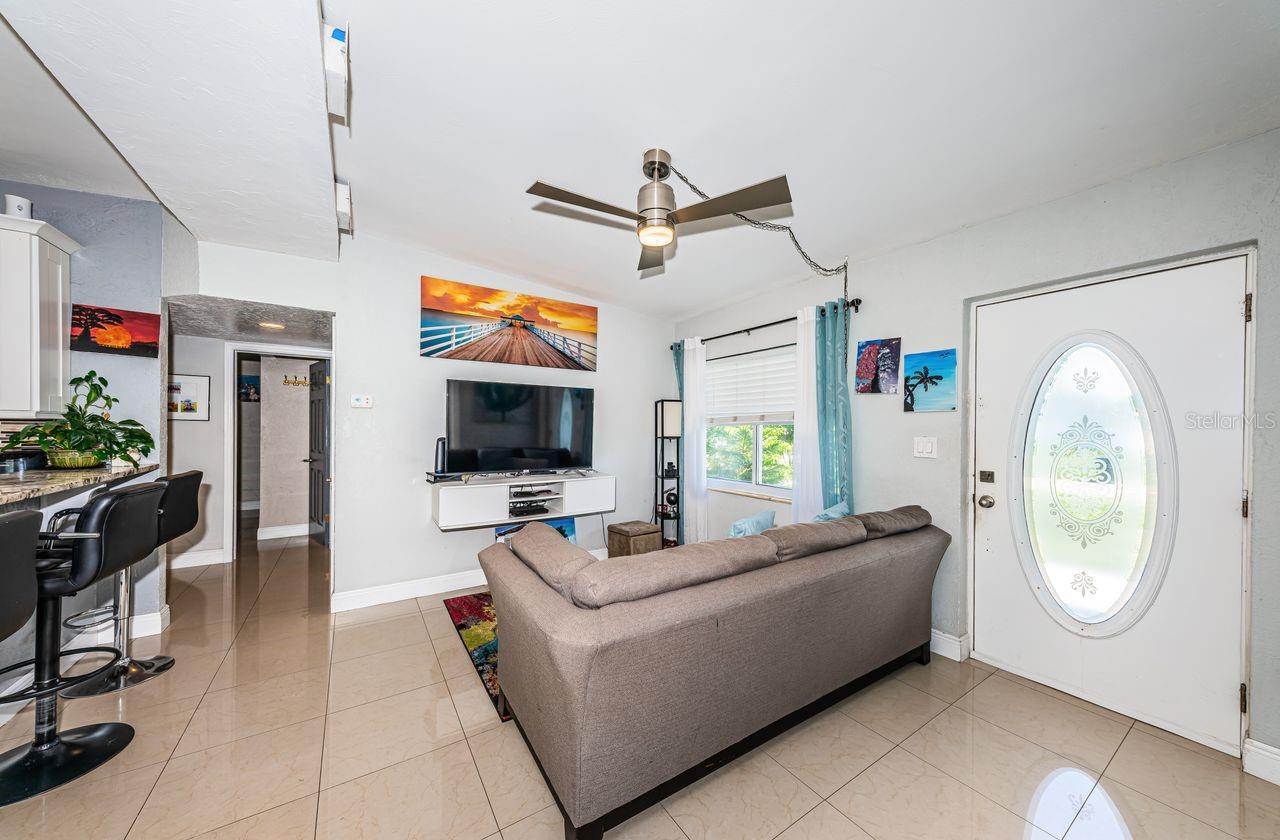Property Photo: 4346 14th Avenue N FL 33713