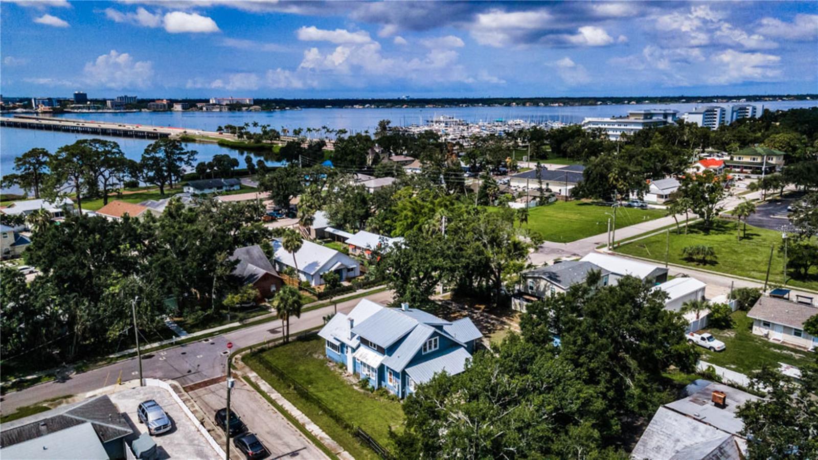 Property Photo: 600 4th Street W FL 34221