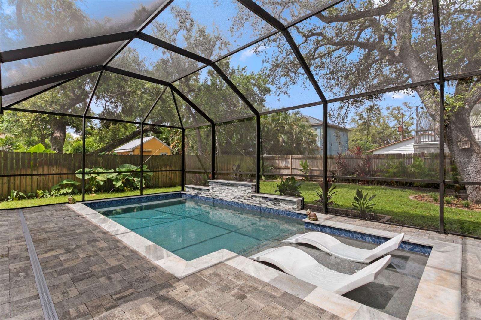 Property Photo:  6805 S Englewood Avenue  FL 33611 