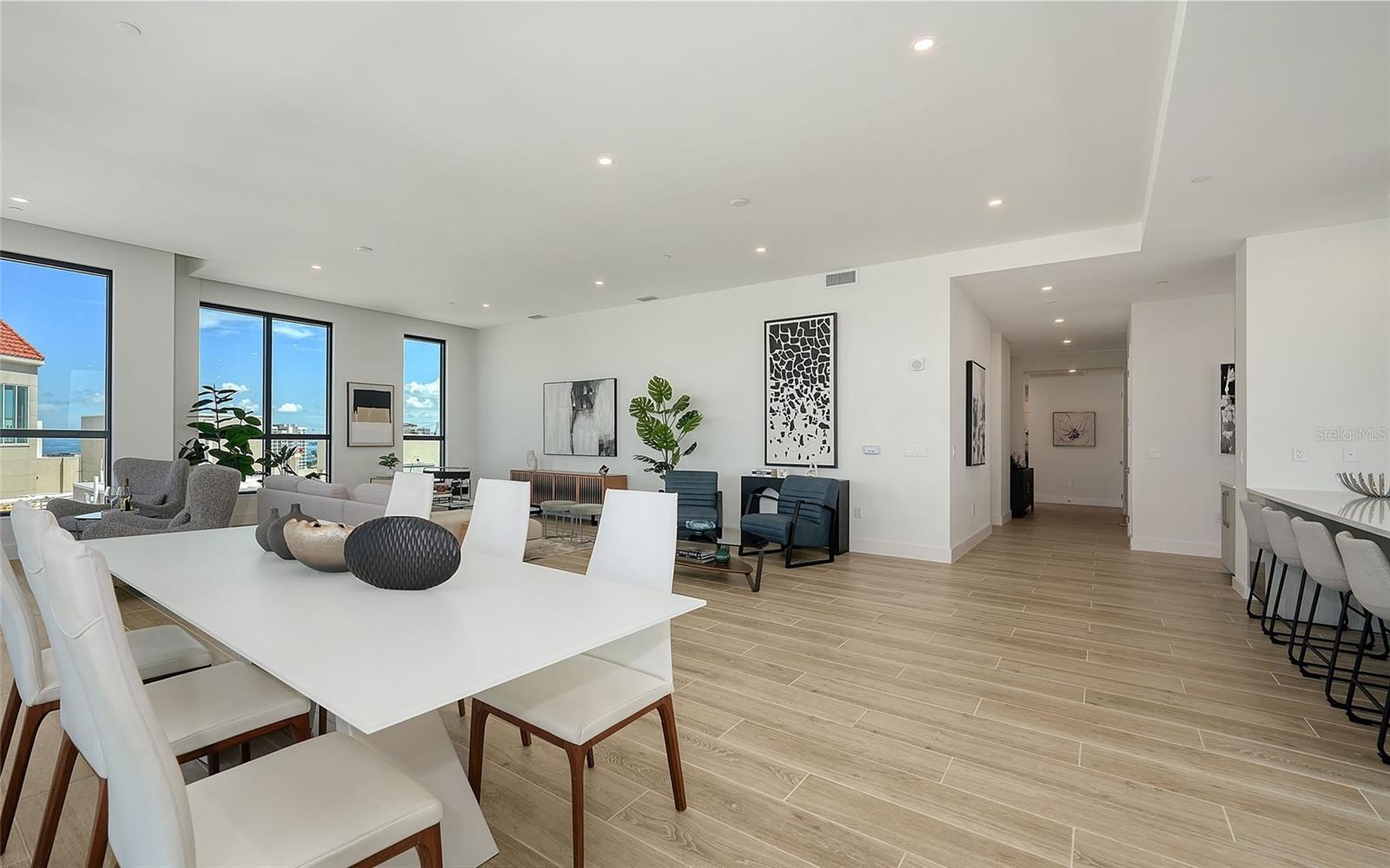 Property Photo: 33 S Palm Avenue 1601 FL 34236