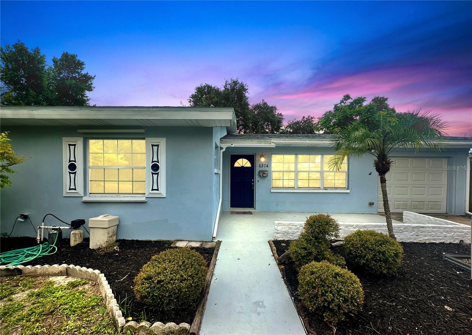 Property Photo: 6374 Hampton Drive N FL 33710