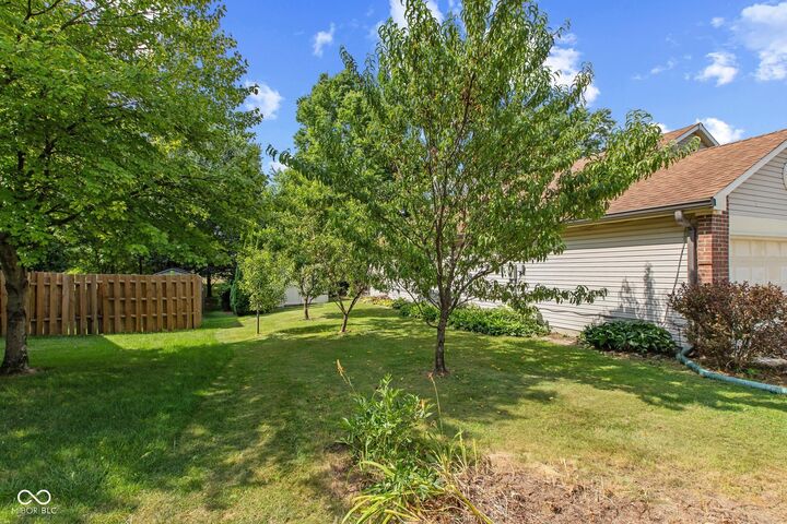 Property Photo: 517 Amberleaf Trail IN 46074