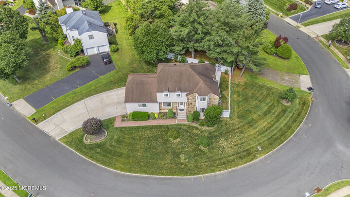 Property Photo: 7 Mariposa Place NJ 08857