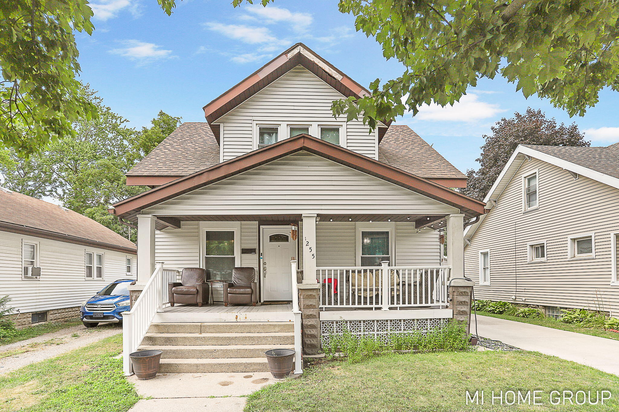 Property Photo:  1255 Whiting Street SW  MI 49509 