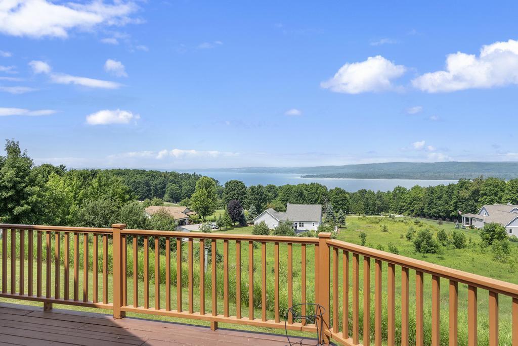 Property Photo: 136 Lakeridge Trail MI 49712