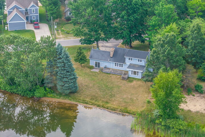 7914 W. Royal Road  Canadian Lakes MI 49346 photo