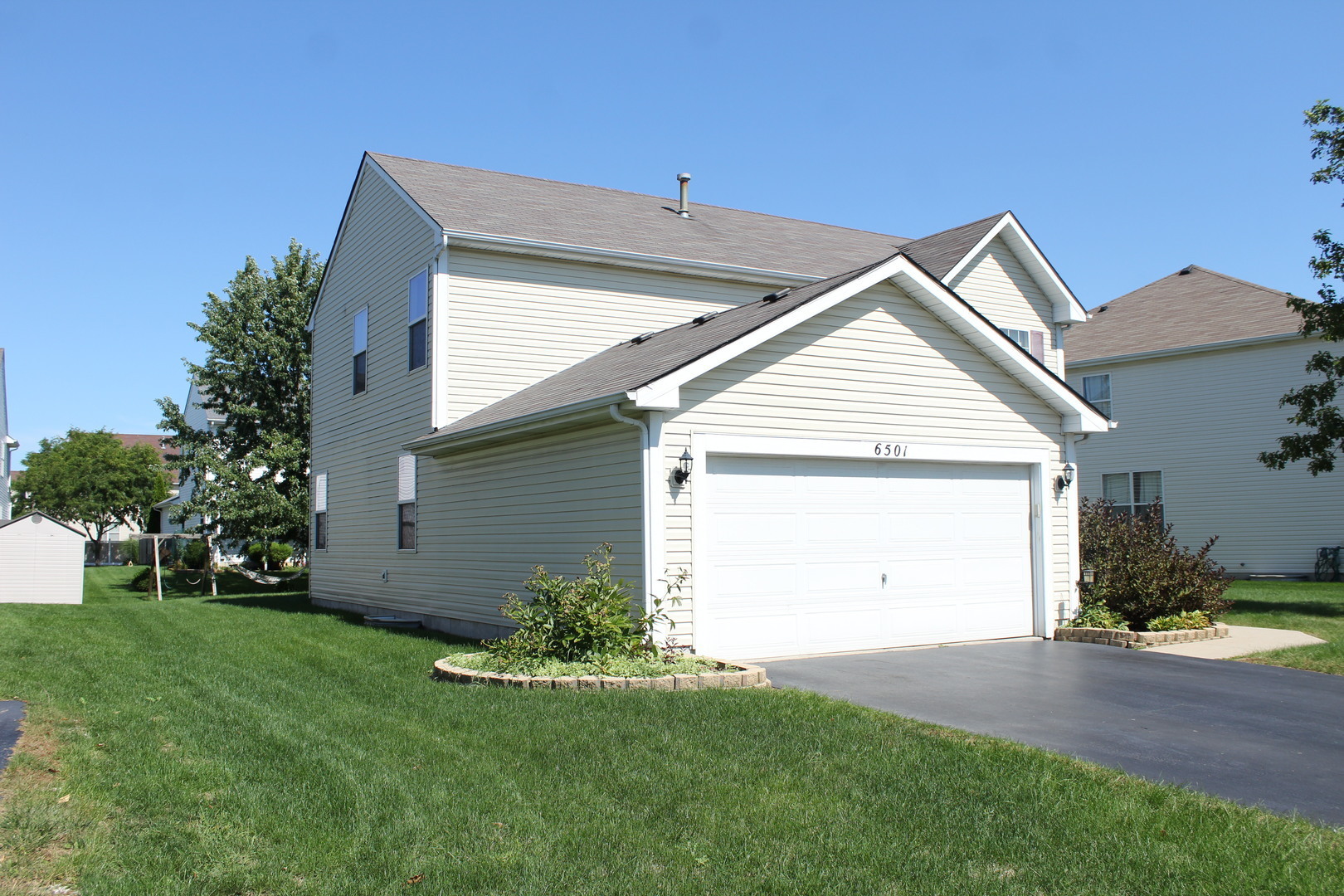 Property Photo: 6501 Roth Drive IL 60431
