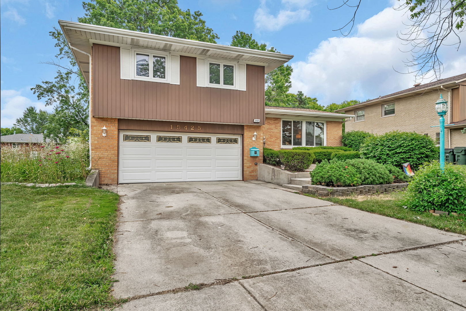 Property Photo:  15425 Pine Drive  IL 60452 