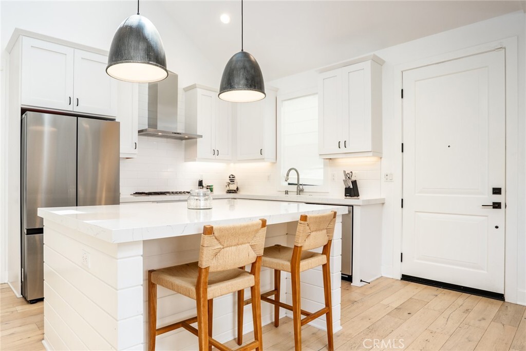 2077 Tablelands Way  Costa Mesa CA 92627 photo
