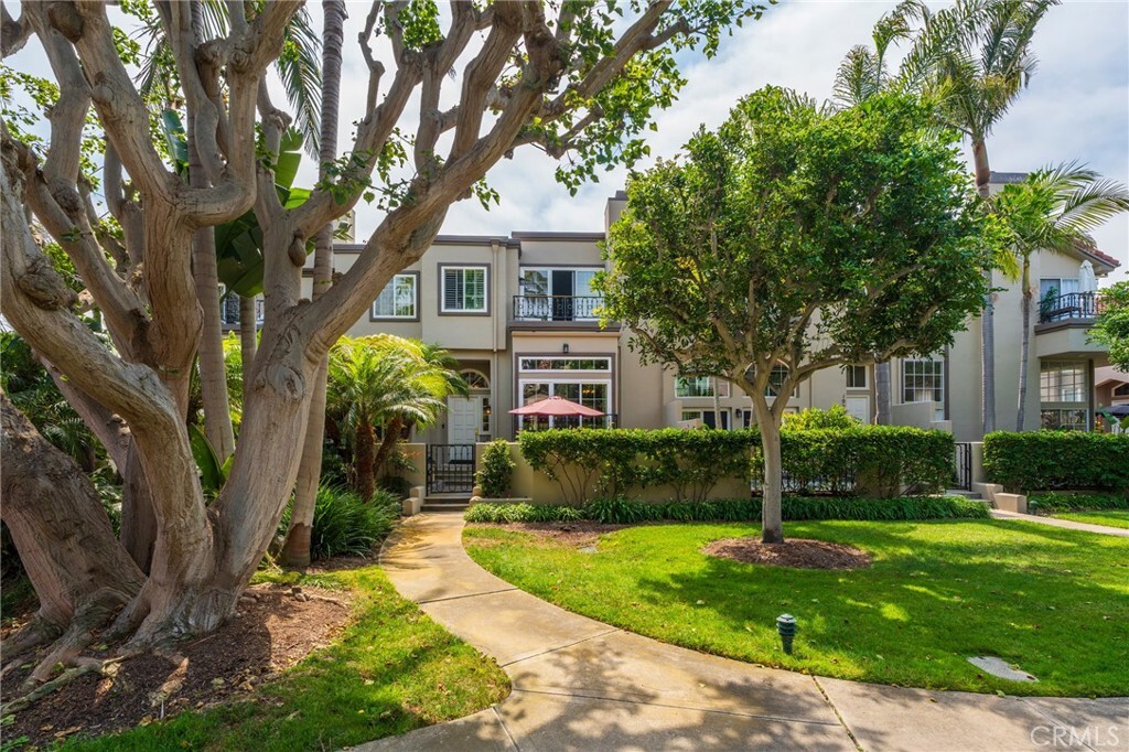 Property Photo: 19322 Archfield Lane CA 92648