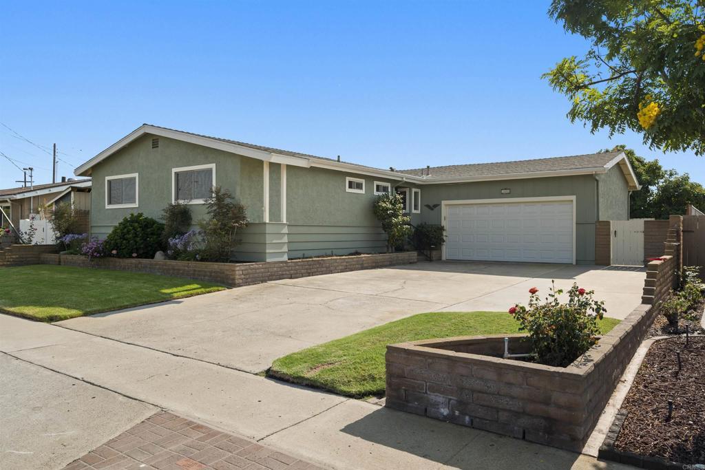 Property Photo: 3812 Armstrong Street CA 92111