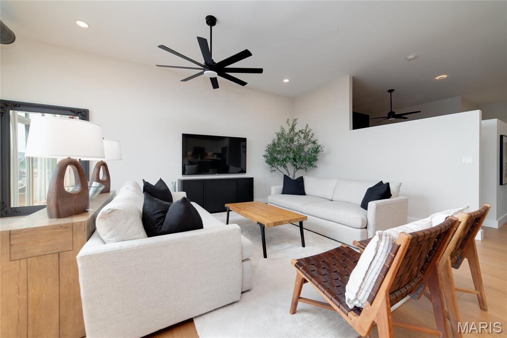 Property Photo: 630 Emerson Road 403 MO 63141