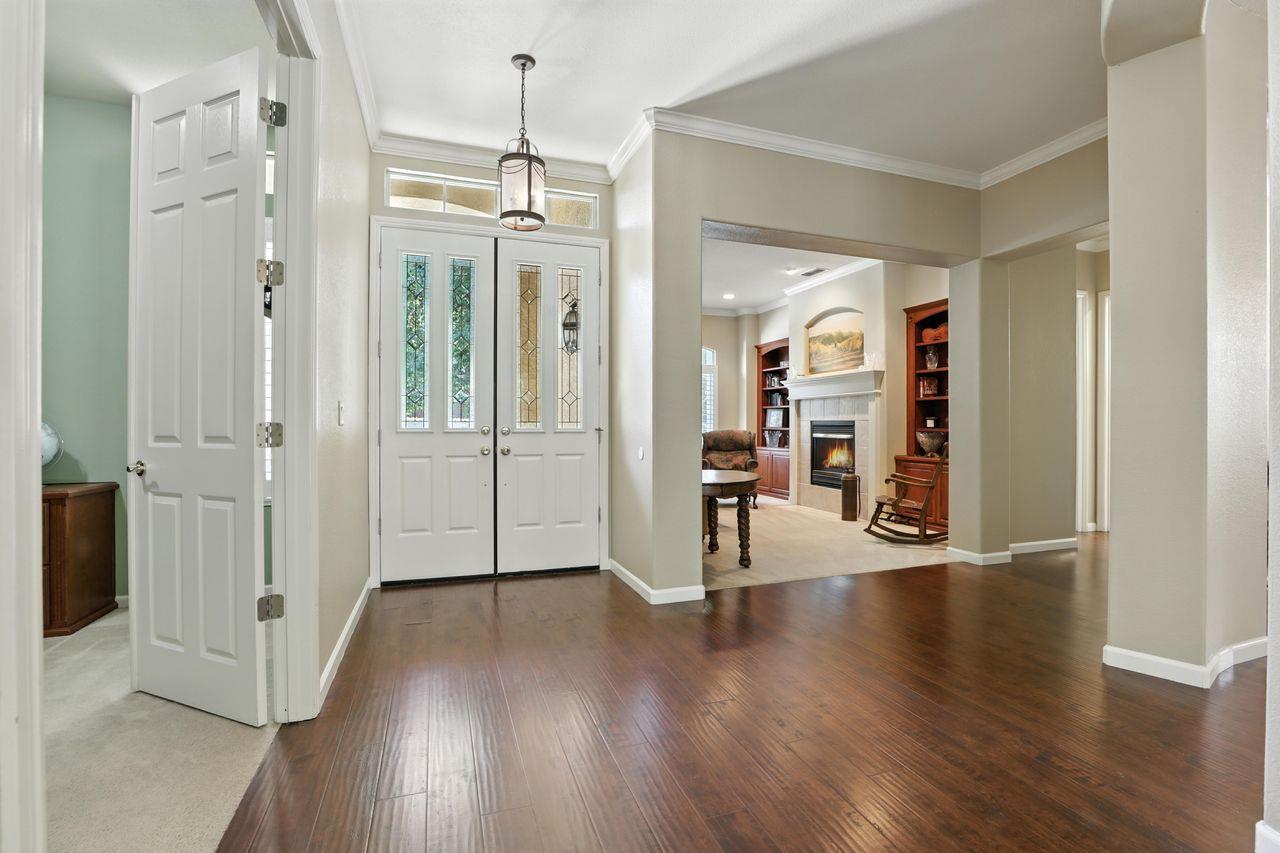 Property Photo:  1760 Parkside Way  CA 95747 