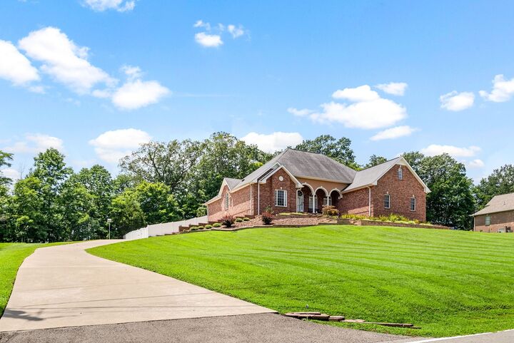 Property Photo:  2635 Lock B Rd N  TN 37043 