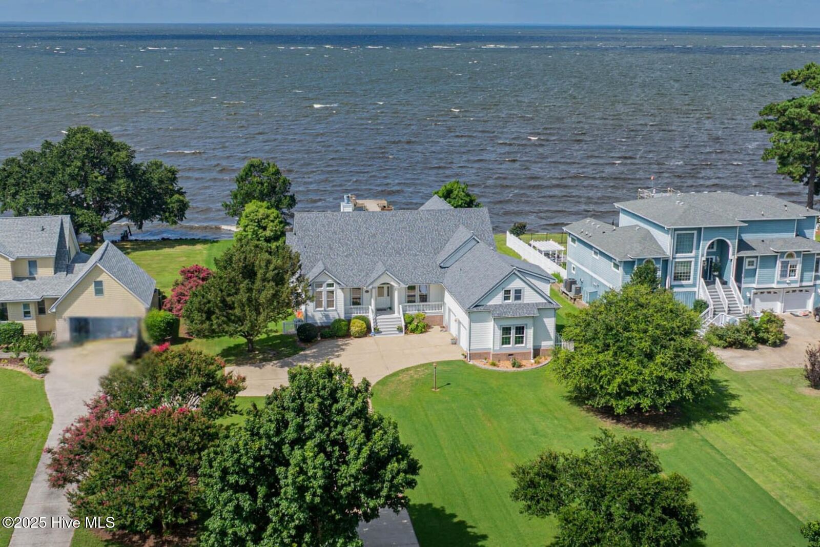 Property Photo: 110 Waterside Drive NC 27941