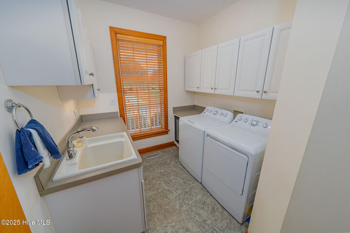 110 Waterside Drive  Harbinger NC 27941 photo