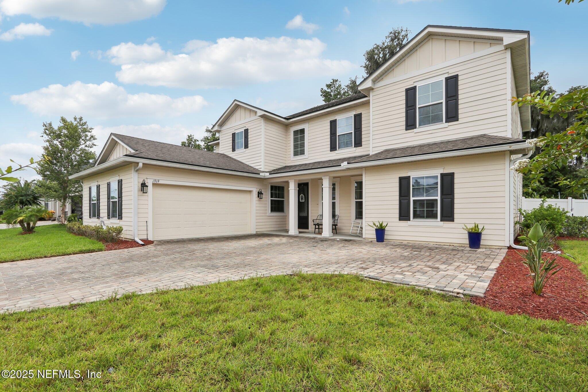 Property Photo:  1919 Silo Oaks Place  FL 32068 