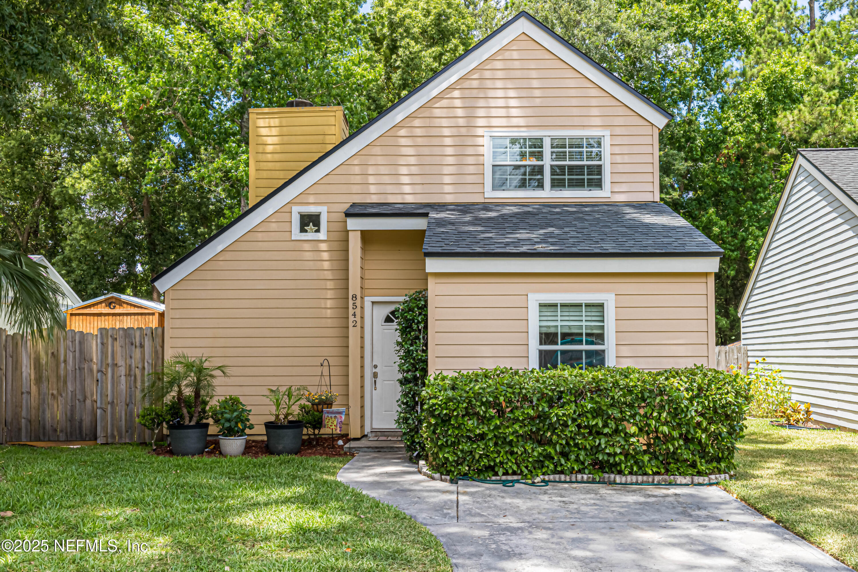 Property Photo: 8542 Goldeneye Lane FL 32217