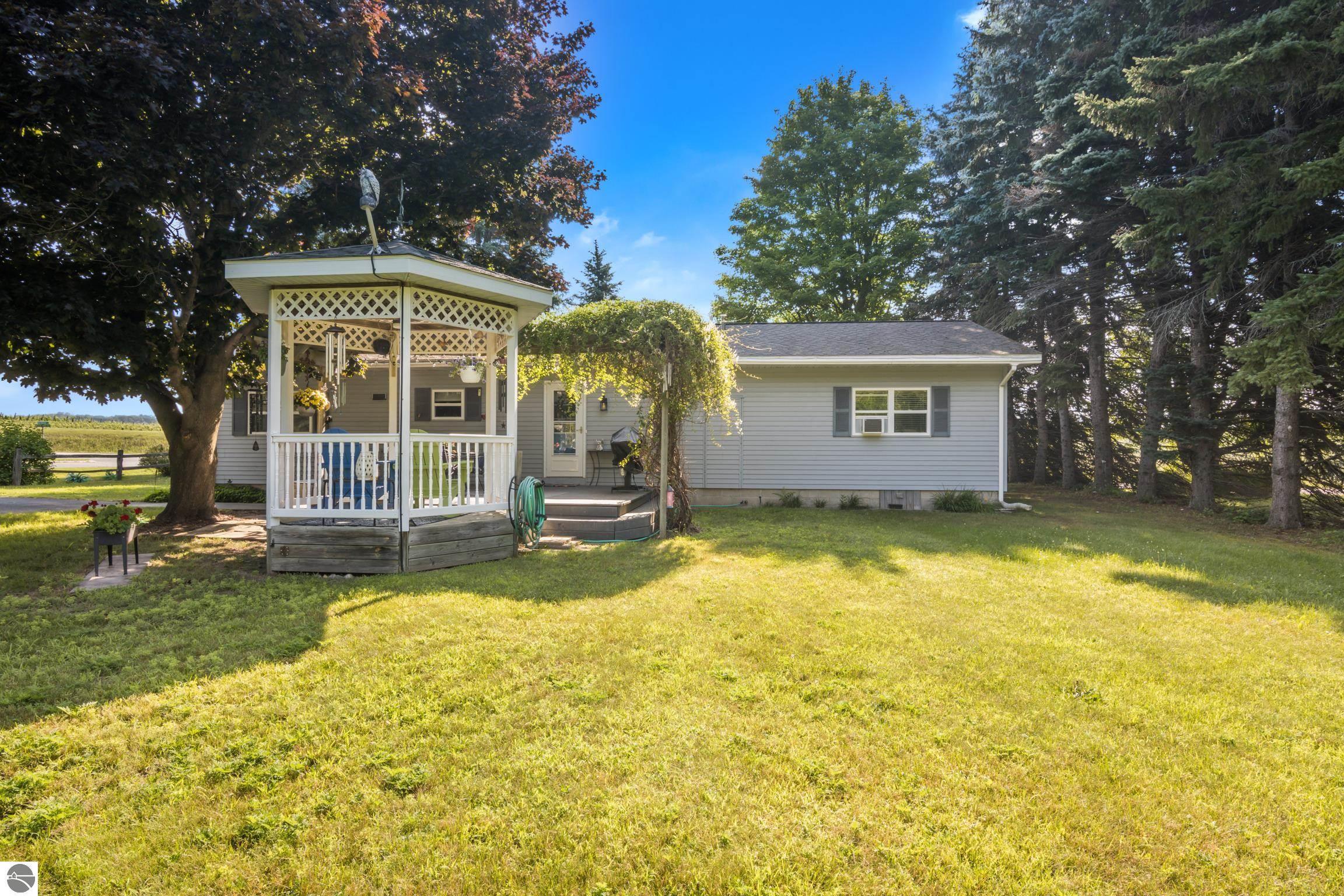 10892 E Murray Court  Suttons Bay MI 49682 photo