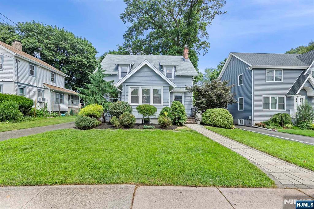 59 W Forest Avenue  Teaneck NJ 07666 photo