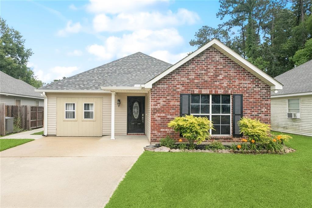 Property Photo:  2171 Ozone Place  LA 70448 