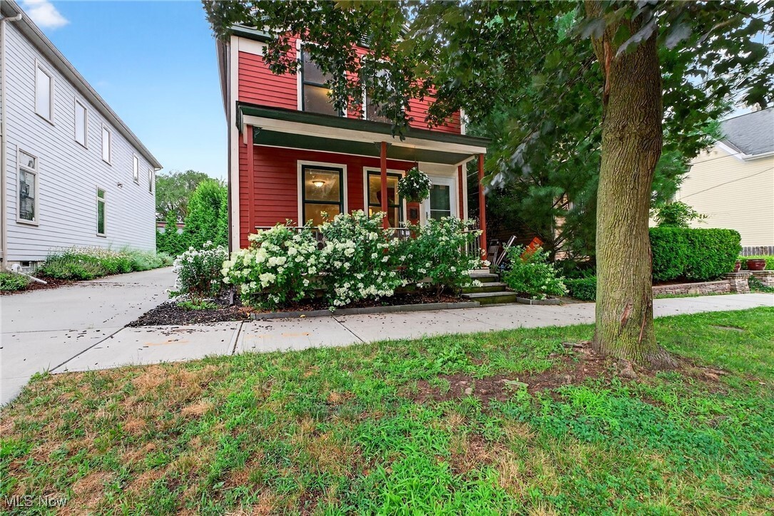 Property Photo: 1562 W 29th Street OH 44113