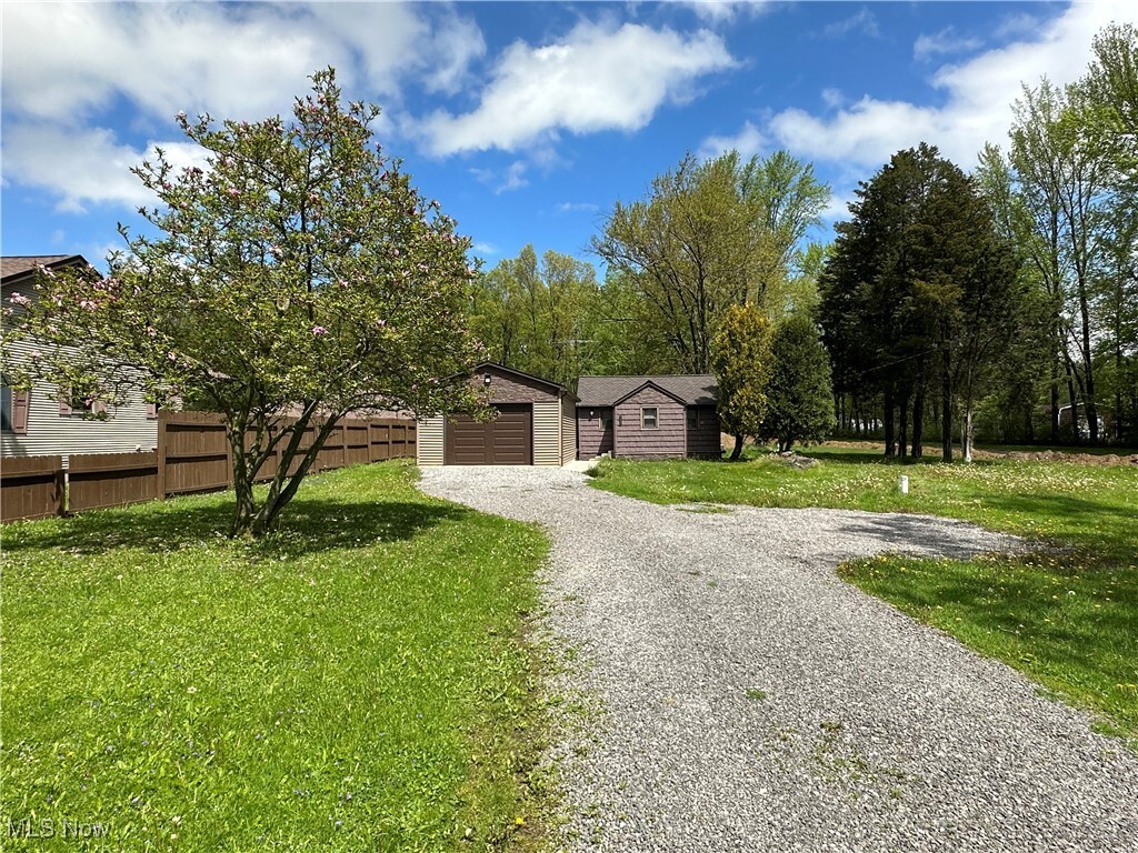 Property Photo: 4129 Kincaid East Road NW OH 44481