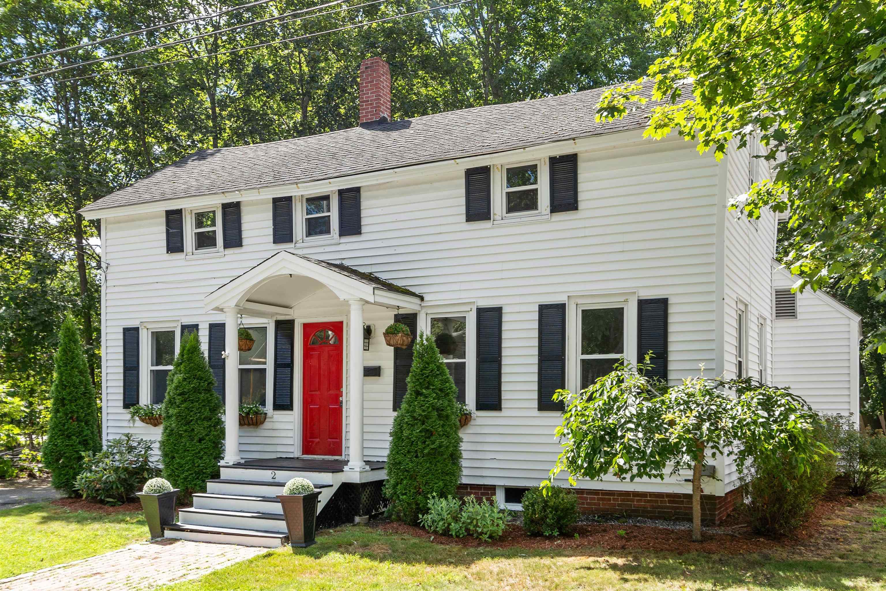 Property Photo:  2 Salem Street  NH 03833 