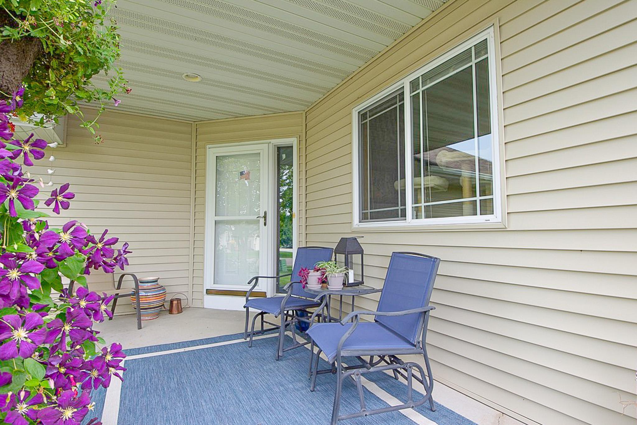 Property Photo: 603 Bluffs Parkway MN 55313