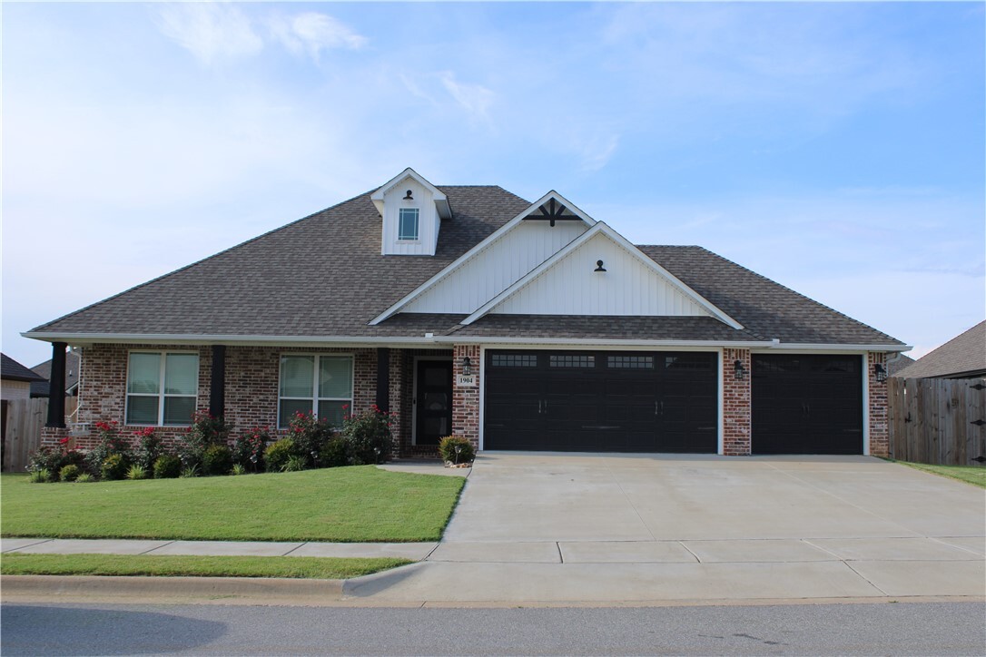 1904 Shelby Street  Pea Ridge AR 72751 photo