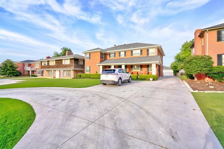 Property Photo:  6525 Avondale Drive  OK 73116 