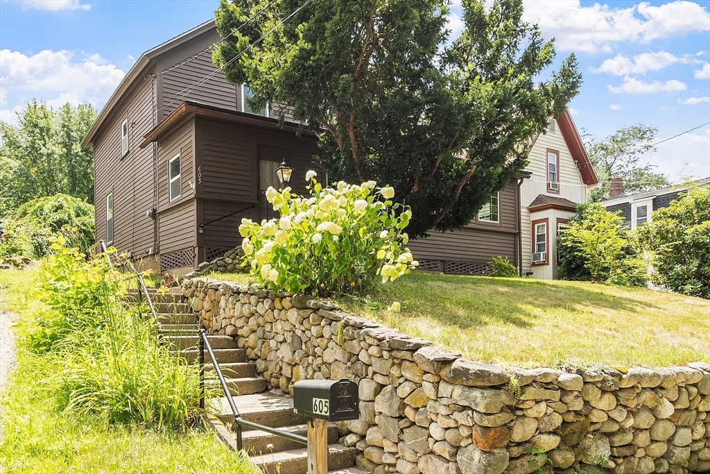 Property Photo: 605 Chestnut Street MA 01331