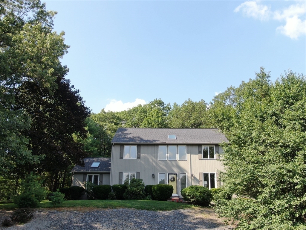17 McNeil Circle  Marlborough MA 01752 photo