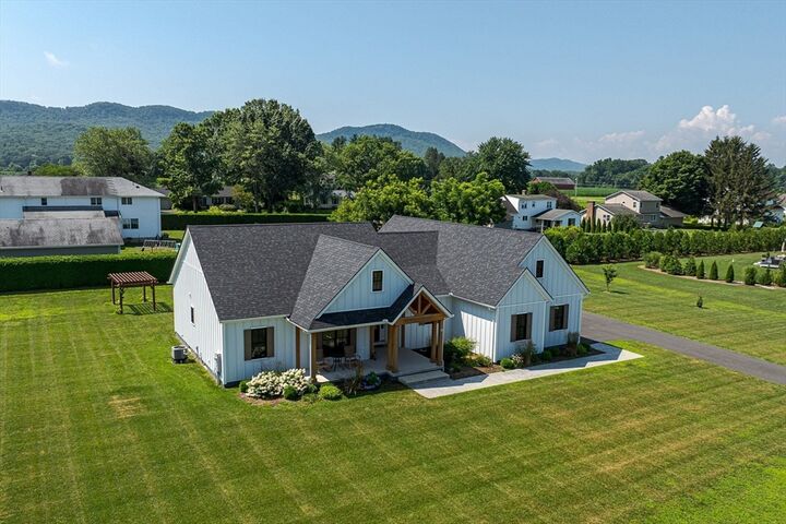 5 Adare Place  Hadley MA 01035 photo