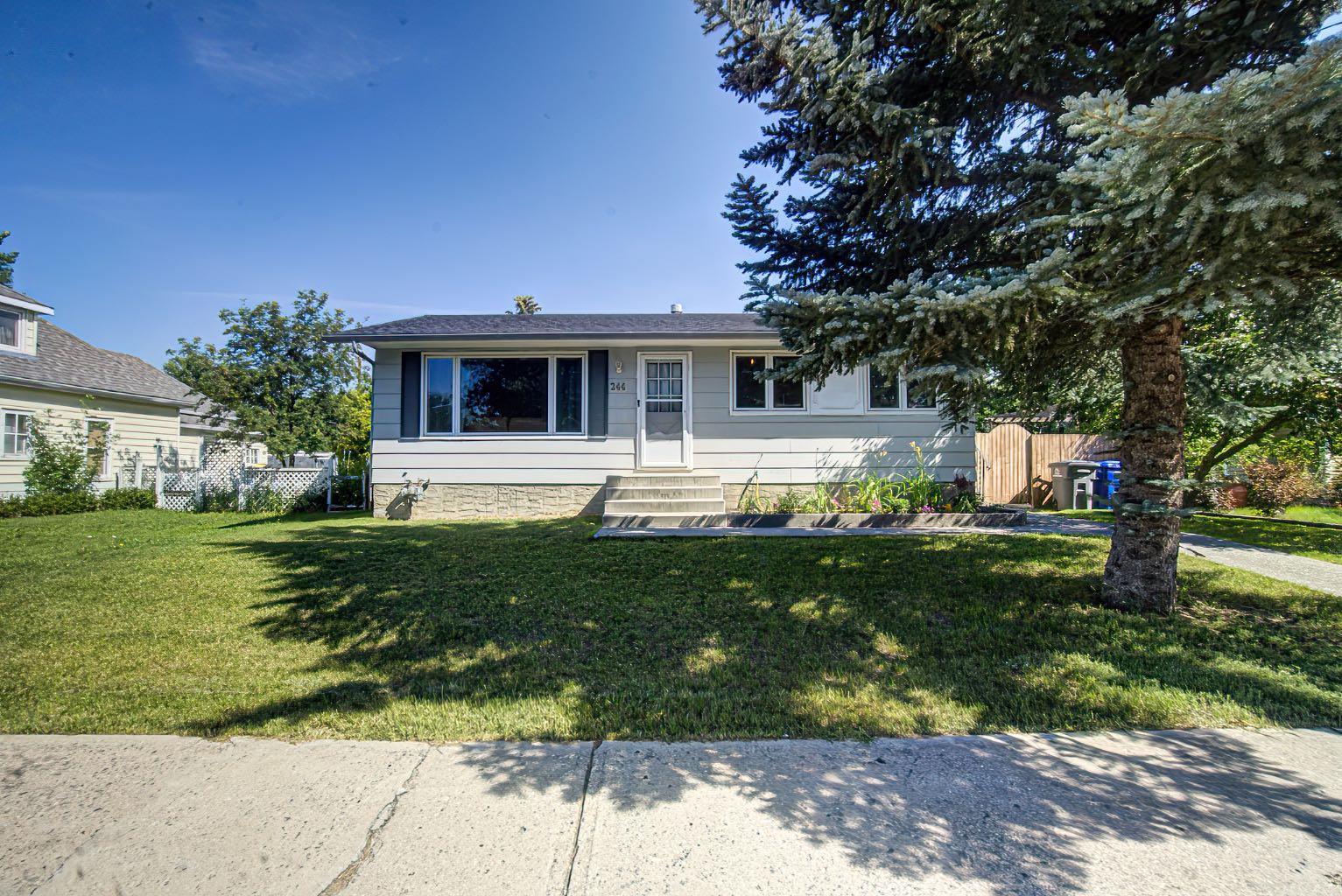 Property Photo: 244 50 Avenue E AB T0L 0T0