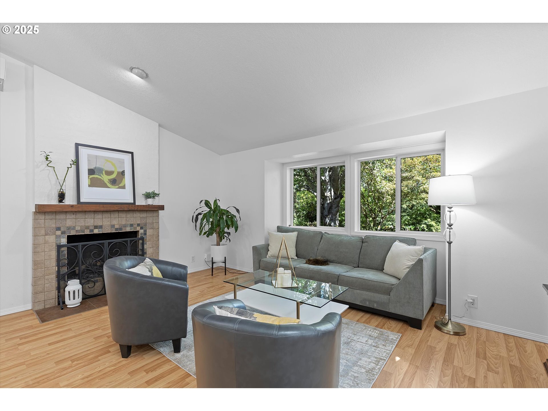 Property Photo: 14280 NW Burton St OR 97229